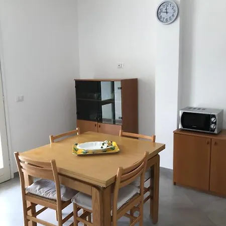 Esmeralda Apartment